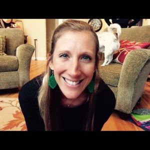 Meet your Posher, Melissa